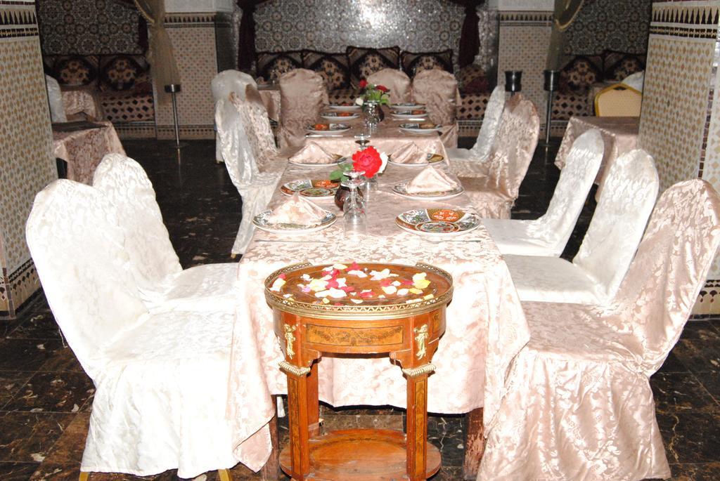 Le Grand Hotel Tazi Marrakesh Buitenkant foto